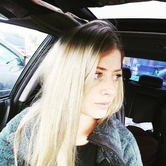 Meet your Posher, Amanda - Picture 1 of 1